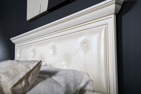 Кровать 180х200 Агата АТ-17В с основанием (Заречье)