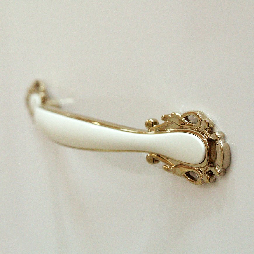 Шкаф-пенал со стеклом (левый) «Виктория» Ижмебель 17