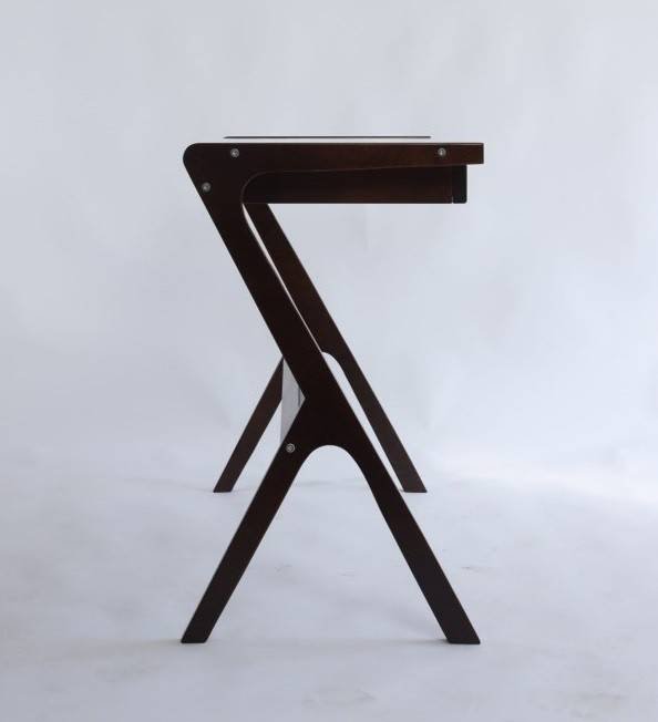 Стол письменный из массива Уно