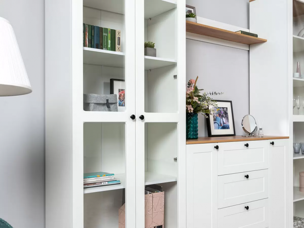 Остин Шкаф-витрина 16.394.02 белый/дуб золотой