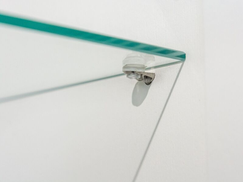 Ливерпуль Шкаф - витрина Белый/Ясень ваниль