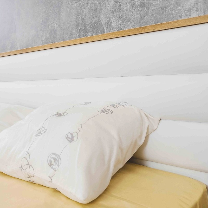 Кровать Айрис 307 Люкс 160х200 с основанием из дерева